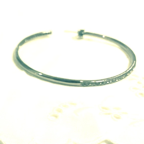 Hoops silver half rhinestone/half smooth inner and outer sides - Picture 2 of 4